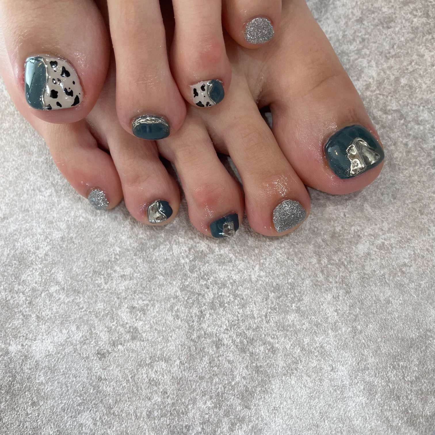 夏秋にかけてのオススメフットネイル